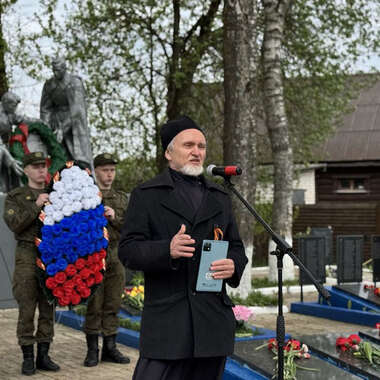 Митинг в честь 81-й годовщины со Дня Победы