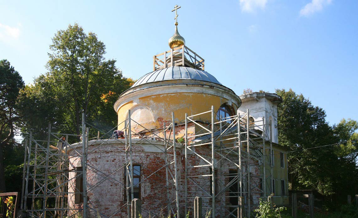 Установка купола с крестом